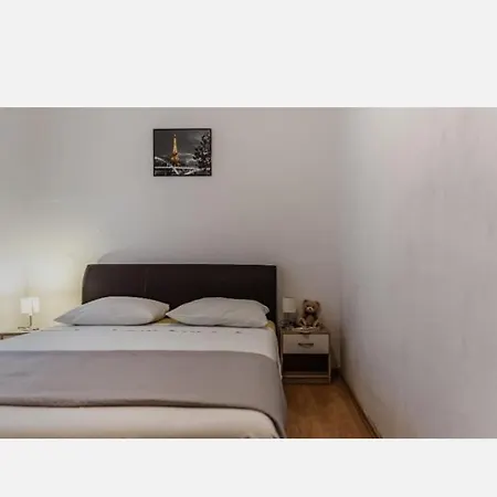 Apartman Peric *