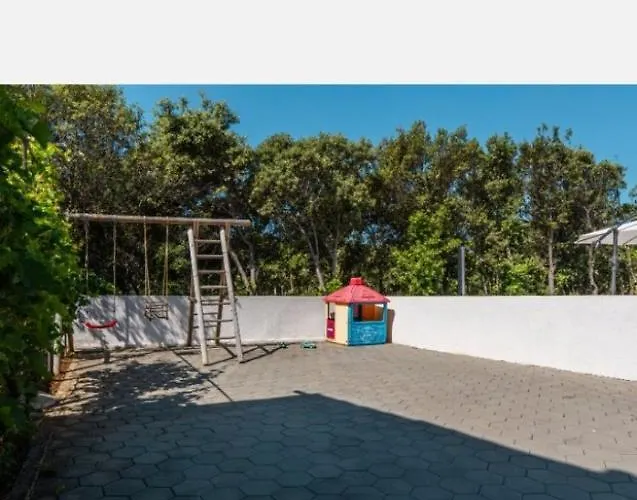 Peric Διαμέρισμα Vir