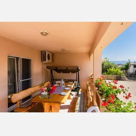 Apartment Peric *