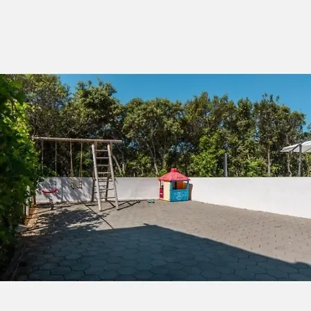 Peric Apartment Vir