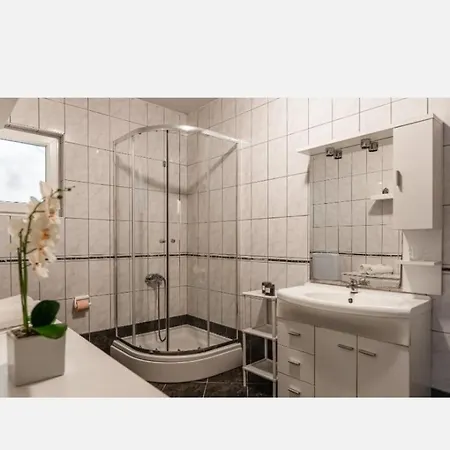 Peric Apartment *