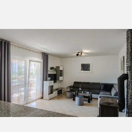 Peric Apartment *